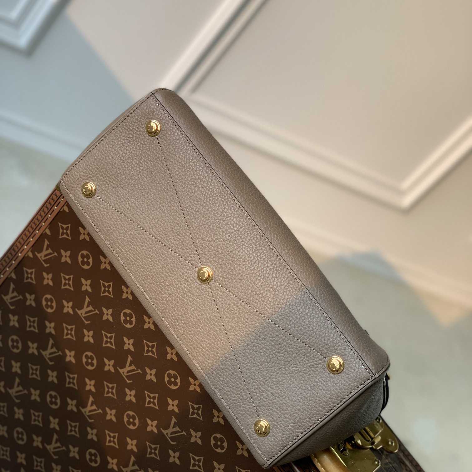 Louis Vuitton Vendôme MM  M22927 - DesignerGu