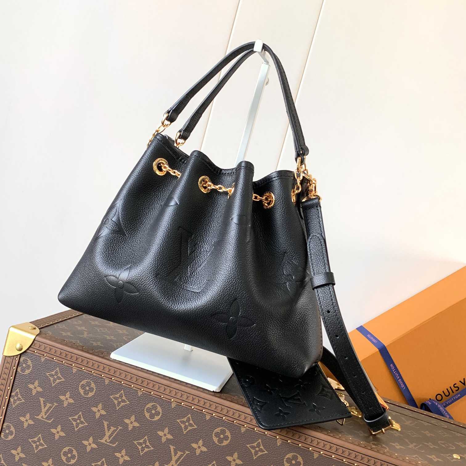 Louis Vuitton LV Bundle  M47209 - DesignerGu