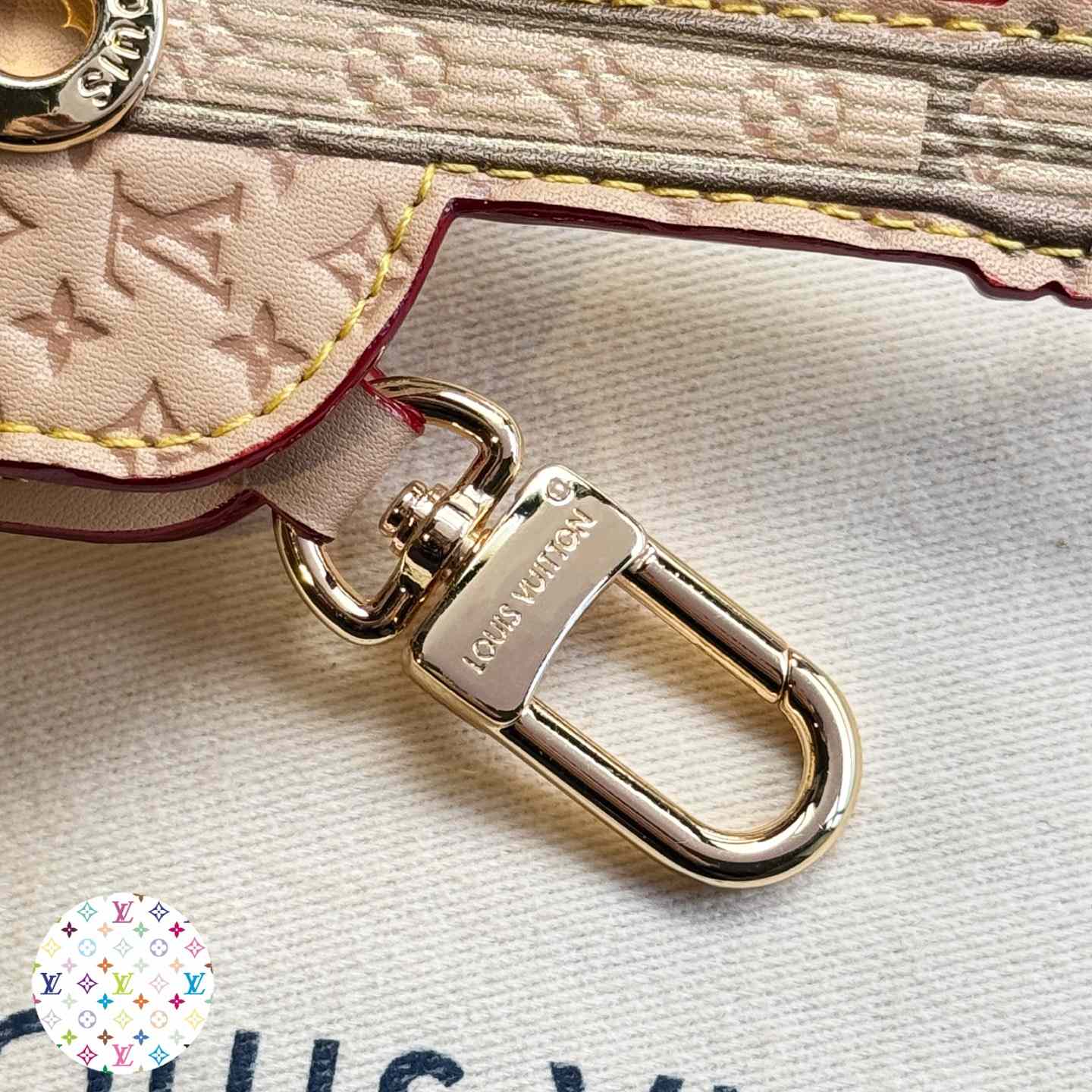 Louis Vuitton Guitar Pouch Bag Charm   M02032 - DesignerGu