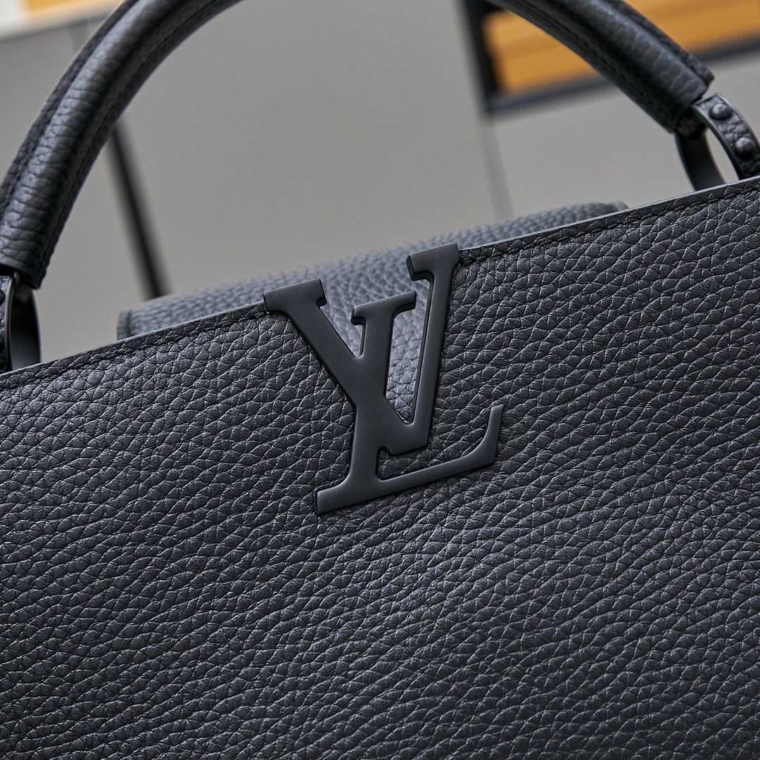 Louis Vuitton Capucines East-West MM  M23947 - DesignerGu