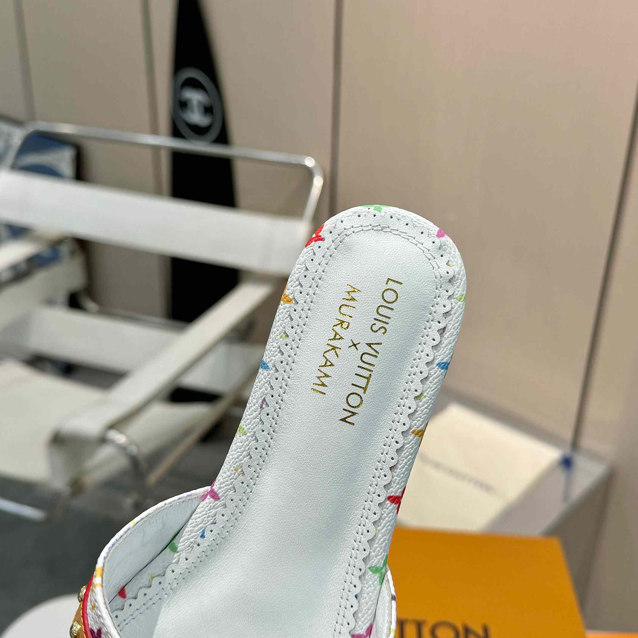 Louis Vuitton LV x TM 6AM Flat Mule   1AGZUV - DesignerGu