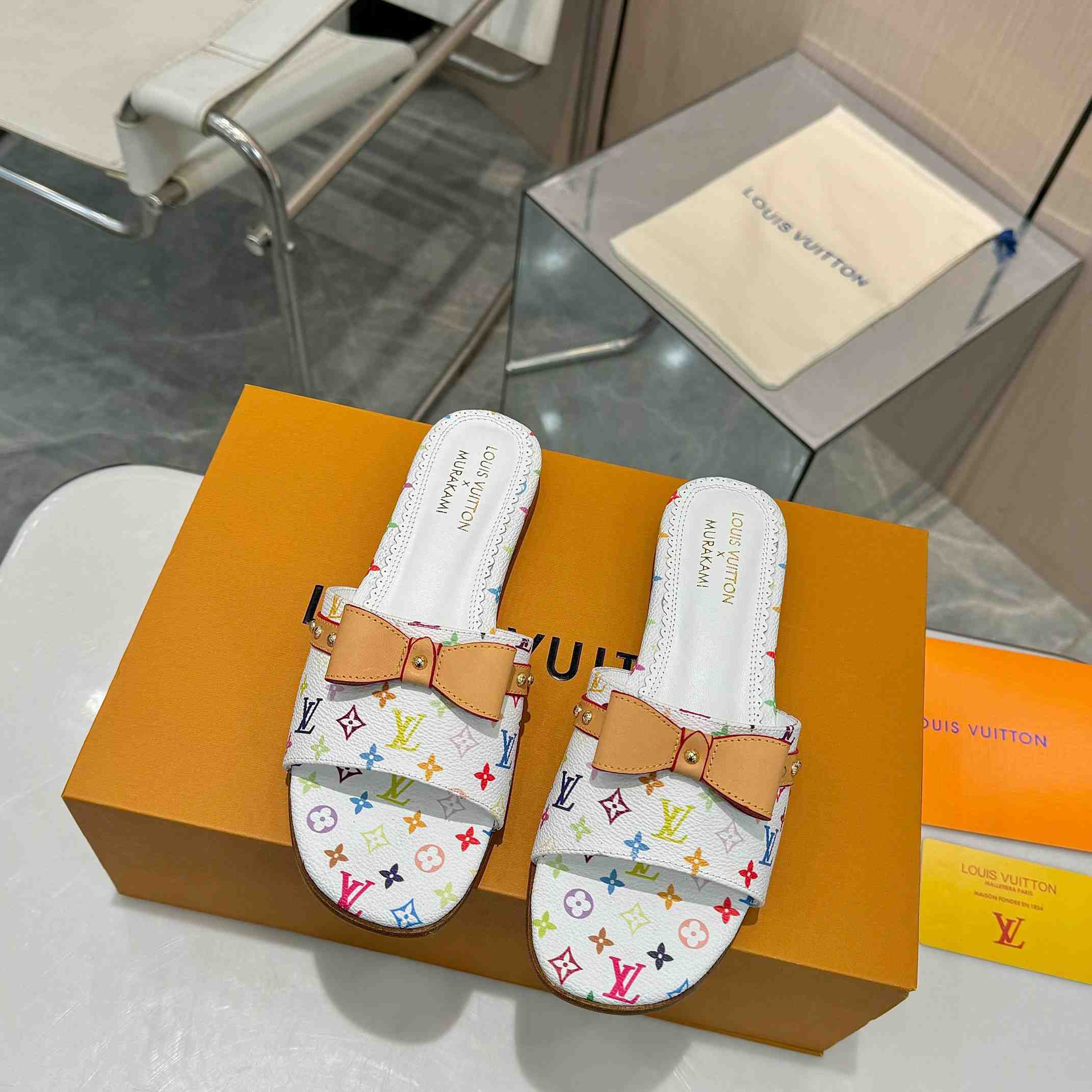 Louis Vuitton LV x TM 6AM Flat Mule   1AGZUV - DesignerGu