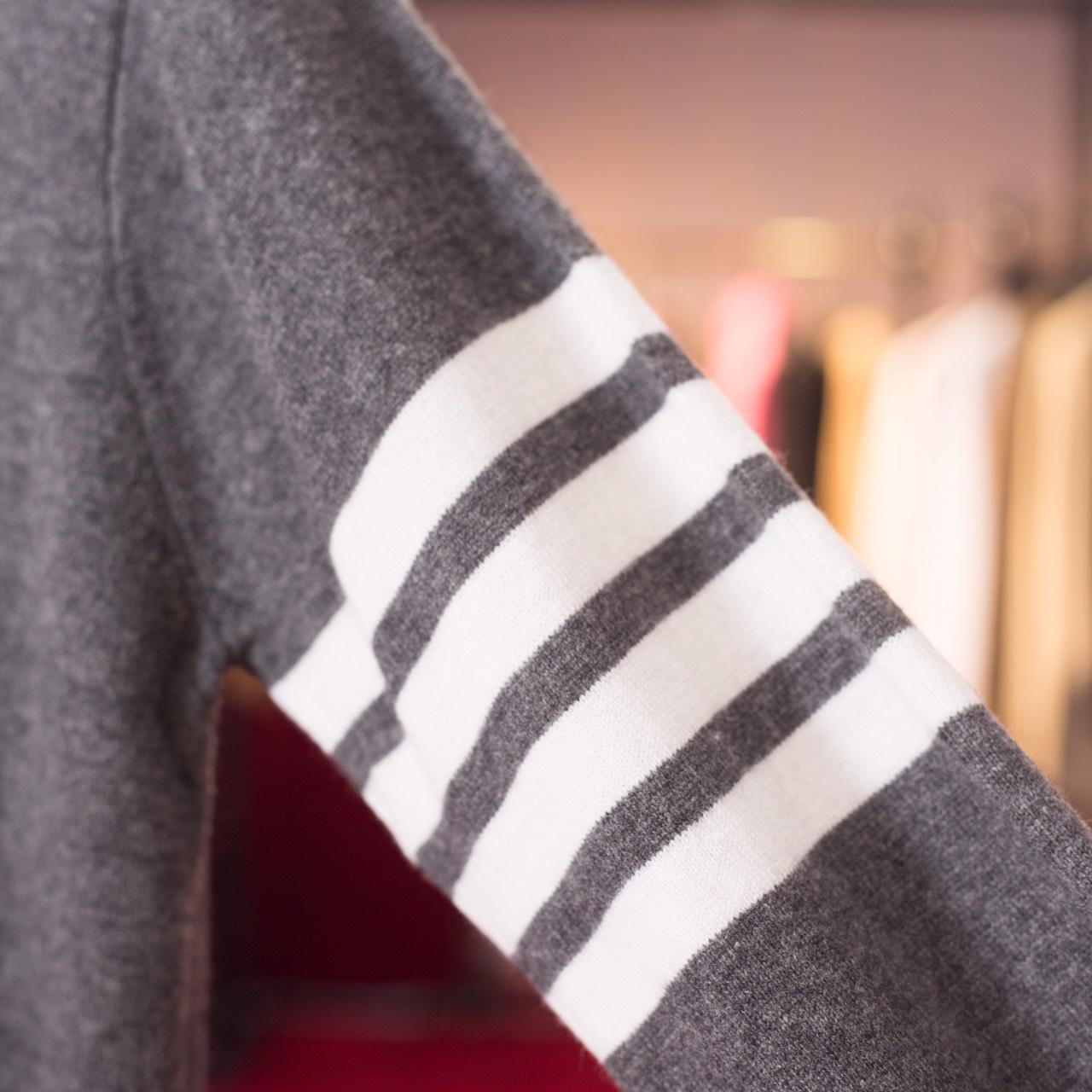 Thom Browne 4-Bar Sweater - DesignerGu