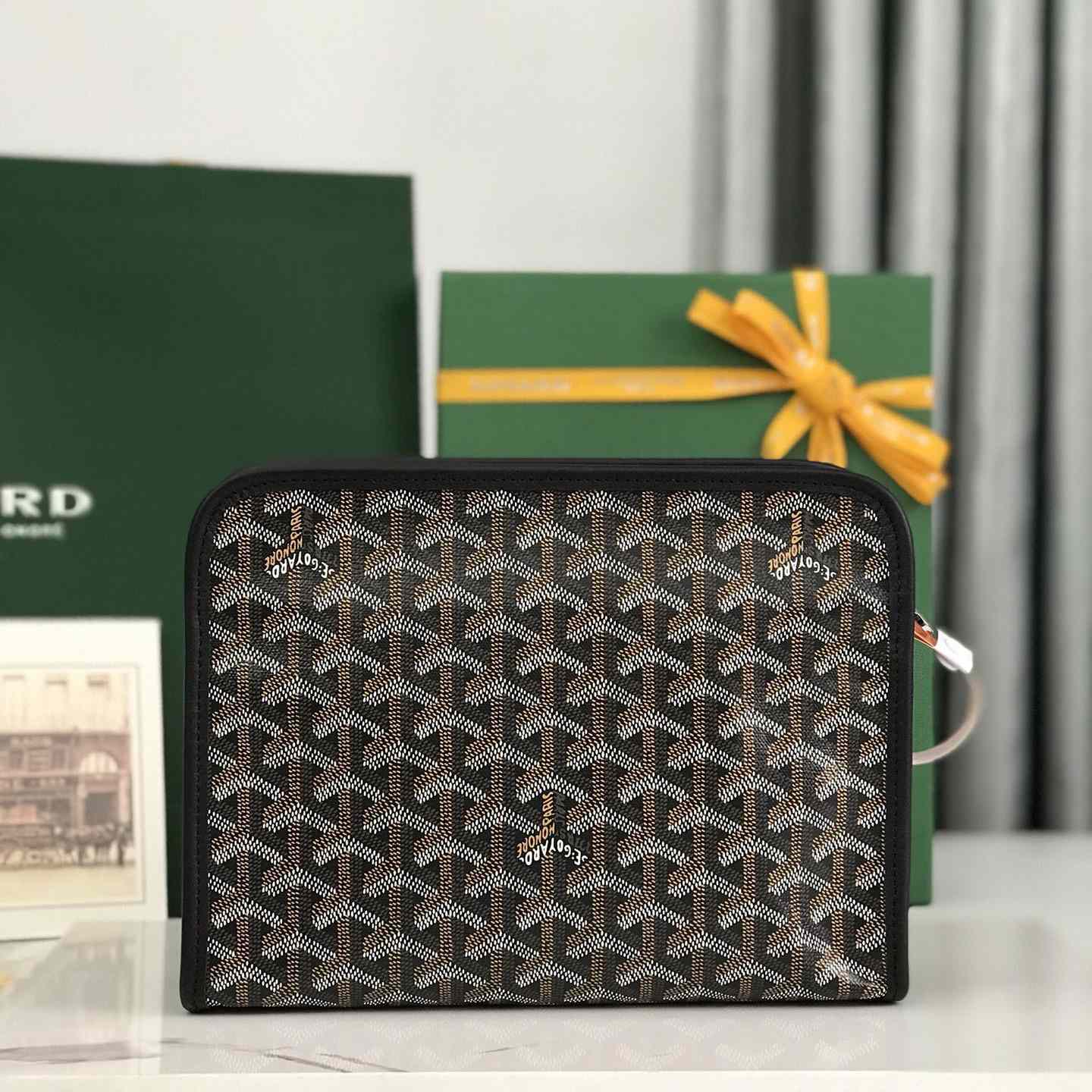 Goyard Jouvence PM Toiletry Bag - DesignerGu