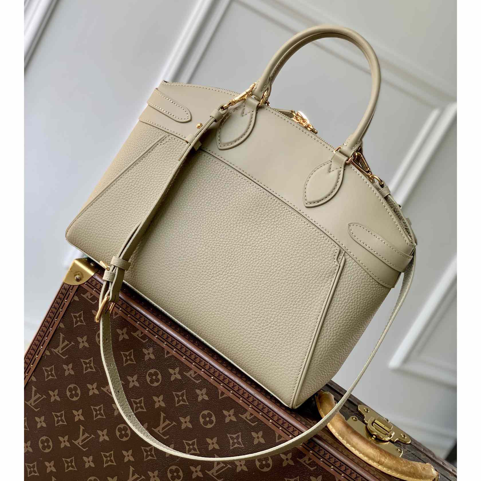 Louis Vuitton Vendôme MM  M11214 - DesignerGu