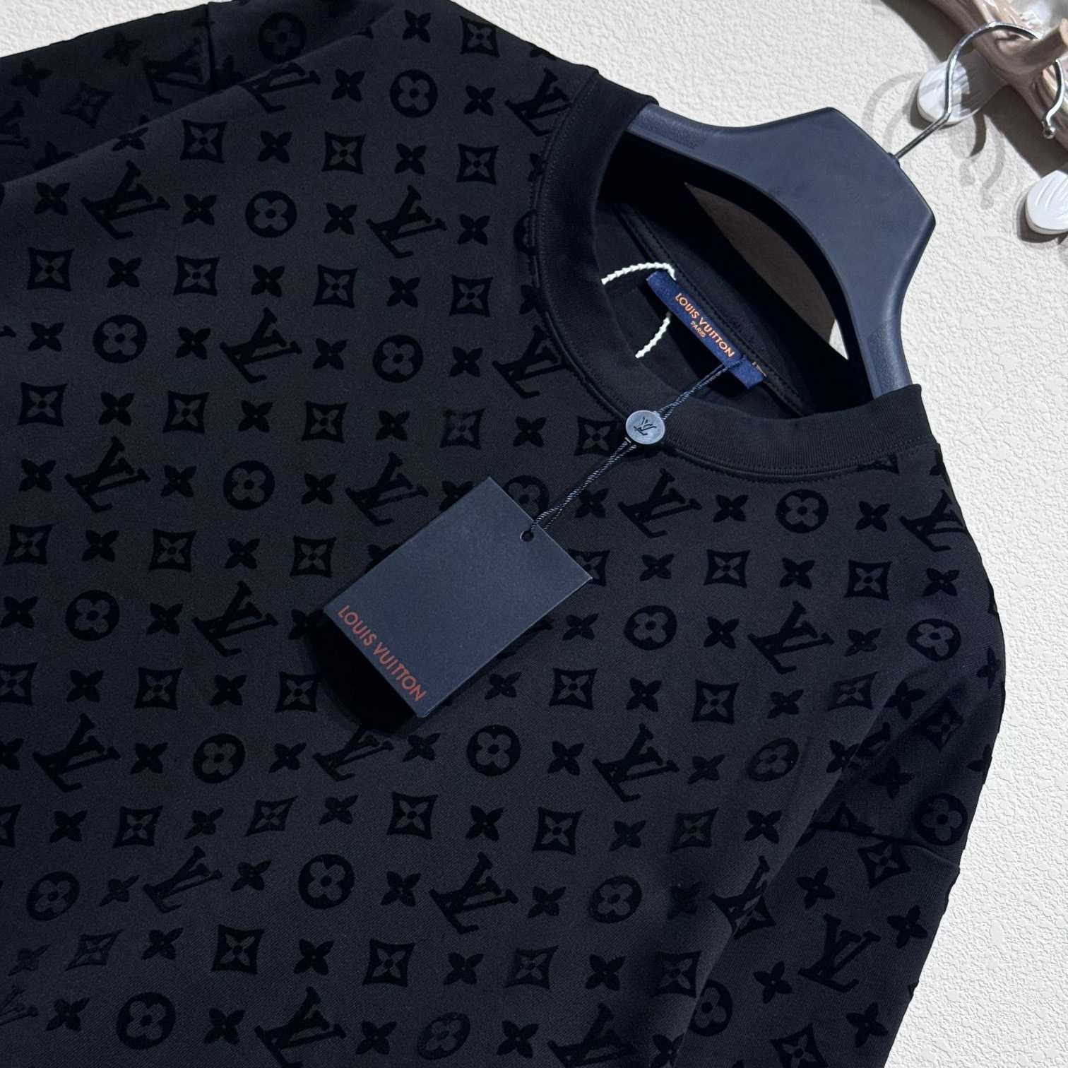 Louis Vuitton Monogram T-Shirt - DesignerGu