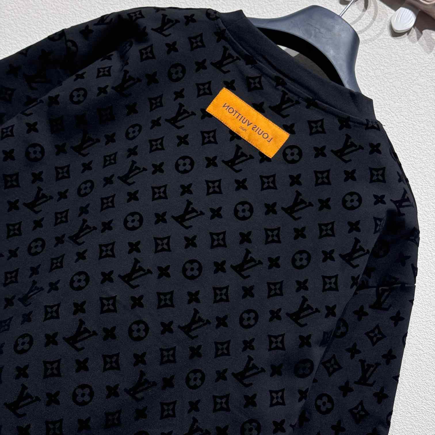 Louis Vuitton Monogram T-Shirt - DesignerGu