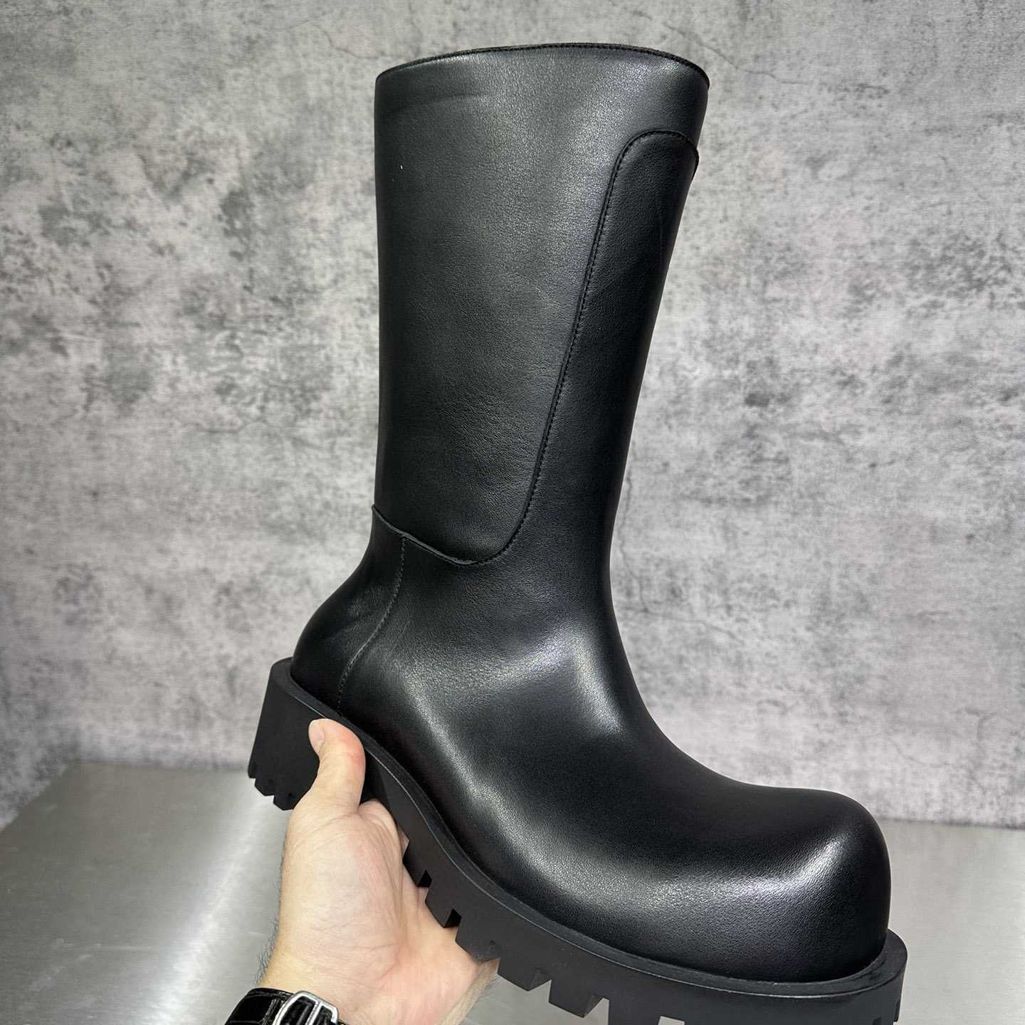 Balenciaga Hummer Boot - DesignerGu