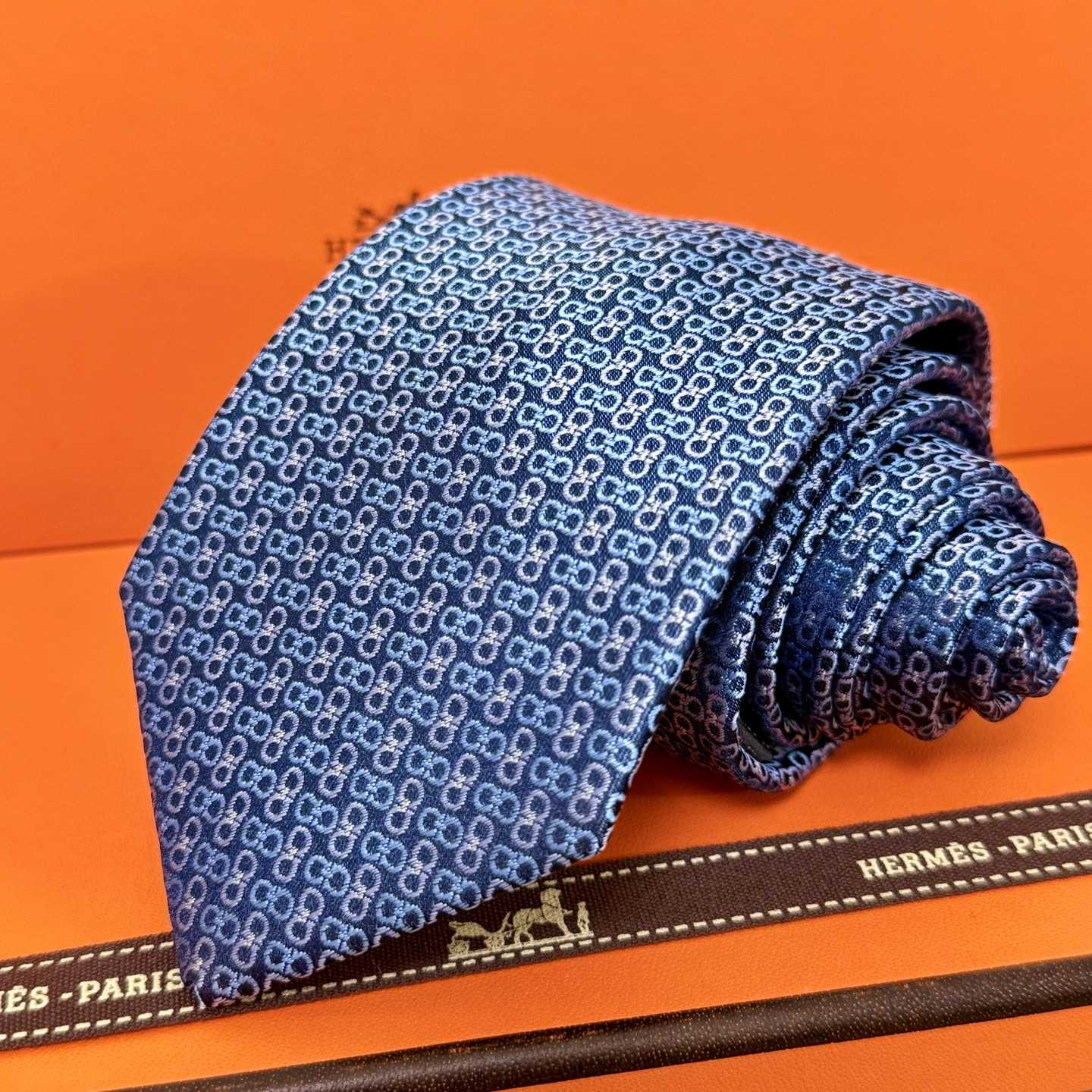 Hermes Maillons Vagues Tie - DesignerGu