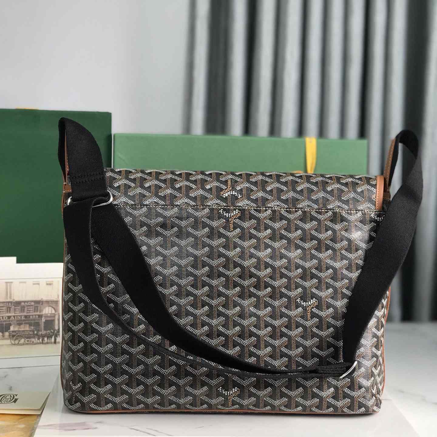 Goyard Capetien MM Messenger Bag   - DesignerGu