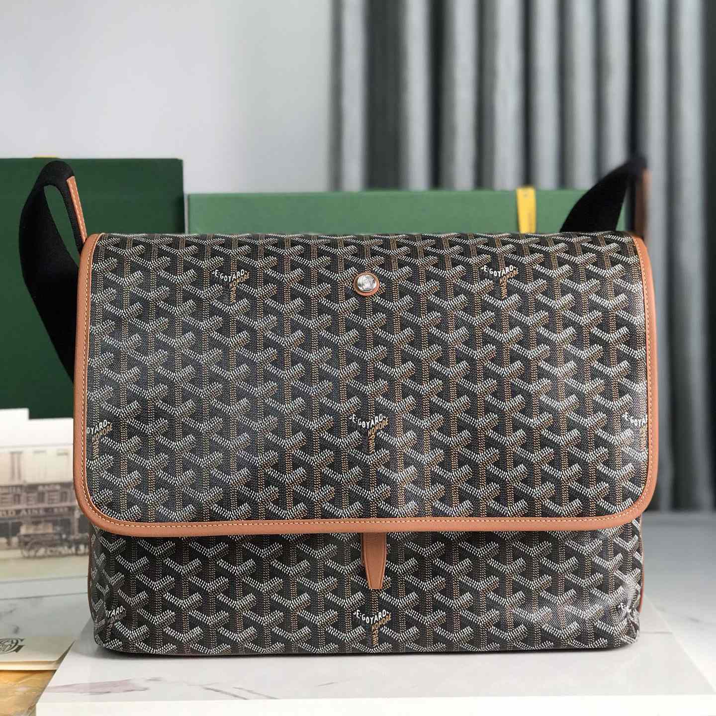 Goyard Capetien MM Messenger Bag   - DesignerGu