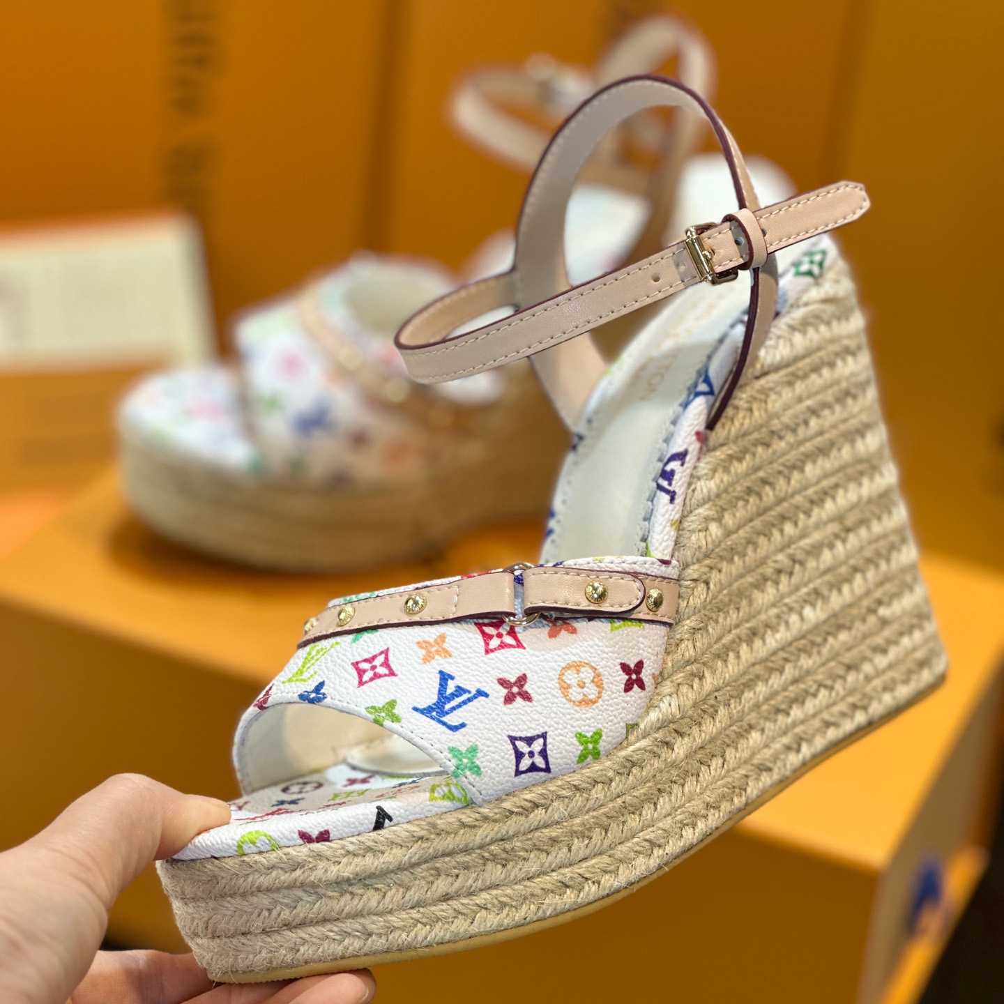 Louis Vuitton LV x TM Helios Wedge Sandal  1AGYX0 - DesignerGu