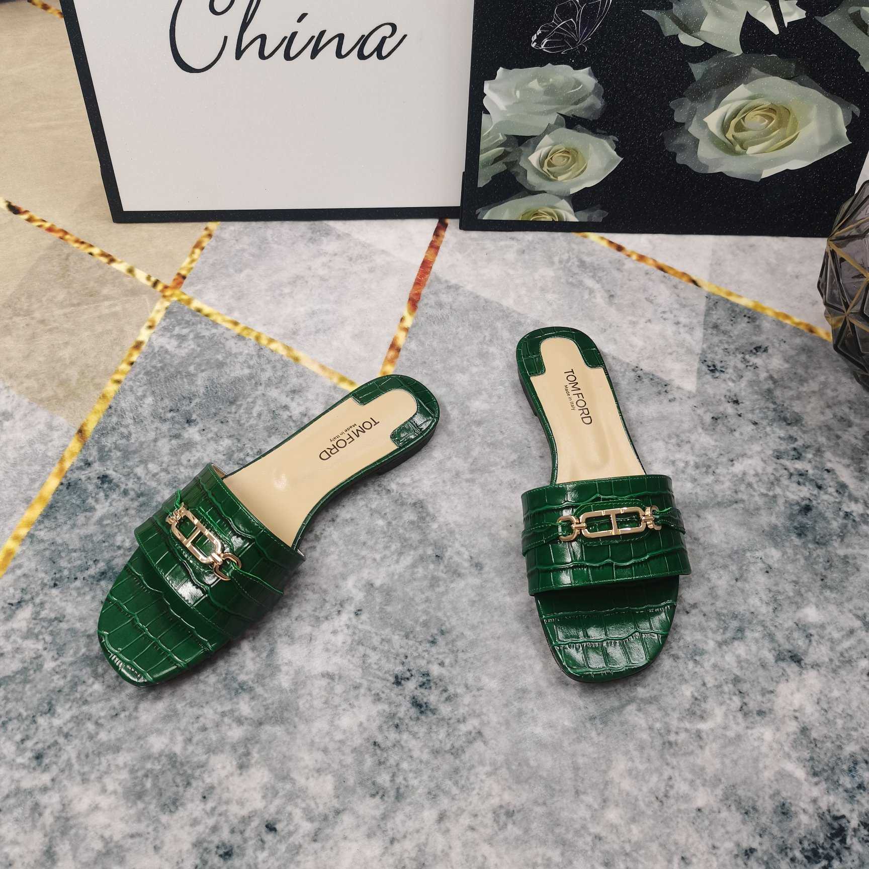 Tom Ford Whitney Slides - DesignerGu