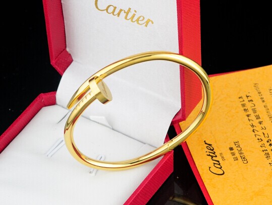 Cartier Juste Un Clou Bracelet In Golden Color - DesignerGu