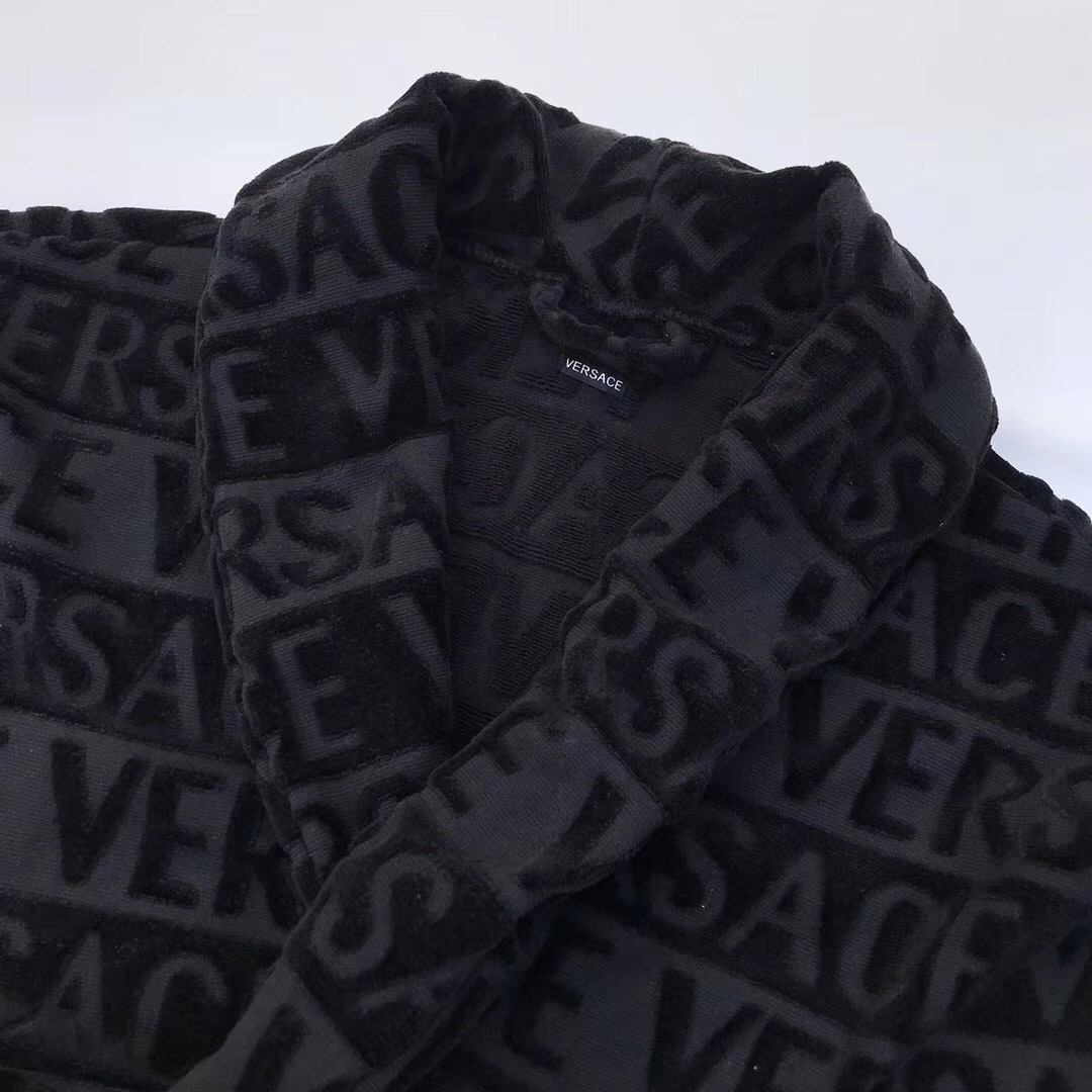 Versace Embroidered Bathrobe Black Gold - DesignerGu