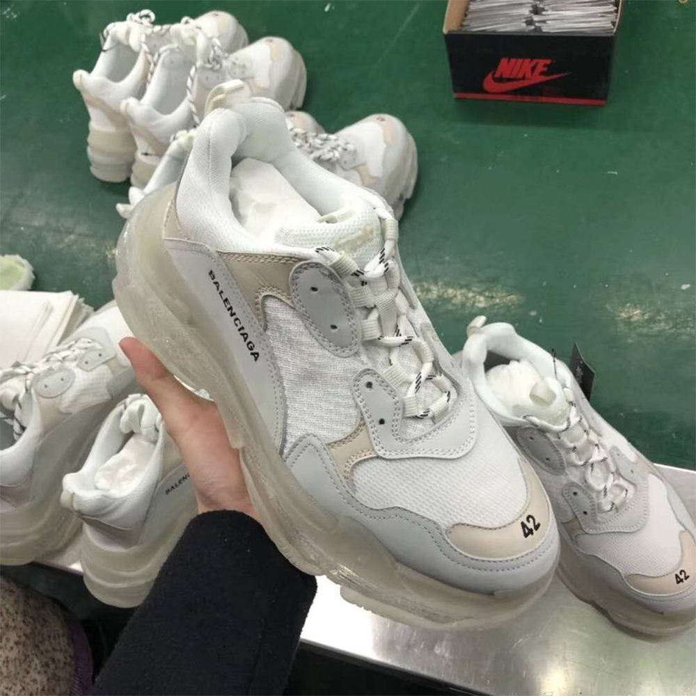 Balenciaga Clear Sole Triple S Low-Top Trainers White - DesignerGu