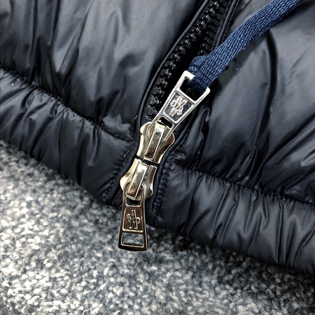 Moncler Black Down Jacket - DesignerGu