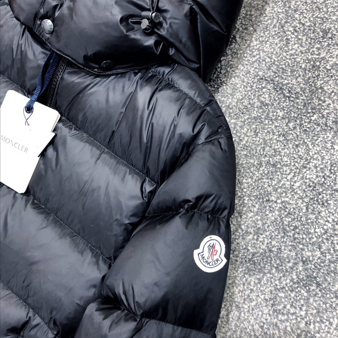 Moncler Black Down Jacket - DesignerGu