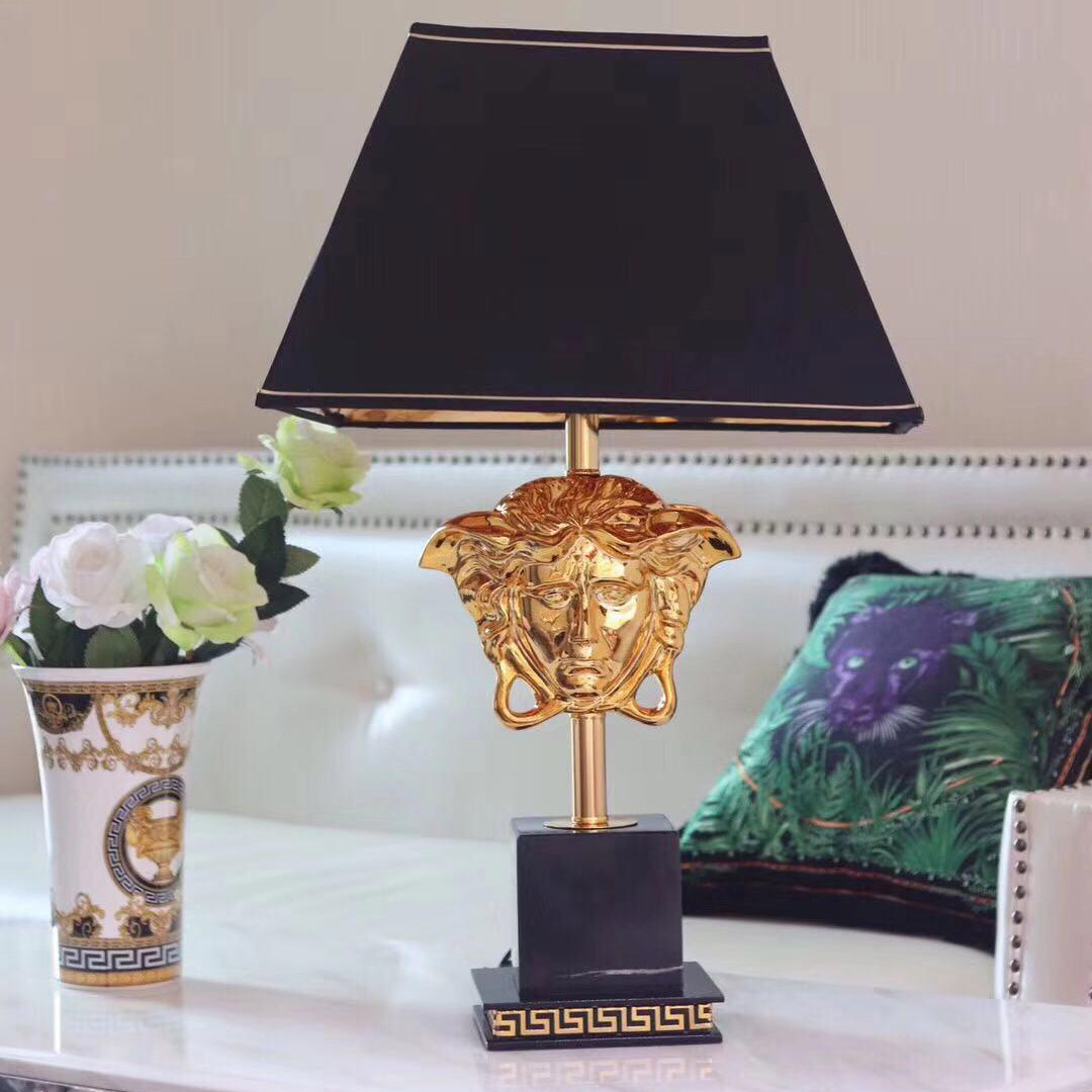 Versace Medusa Table Lamp - DesignerGu