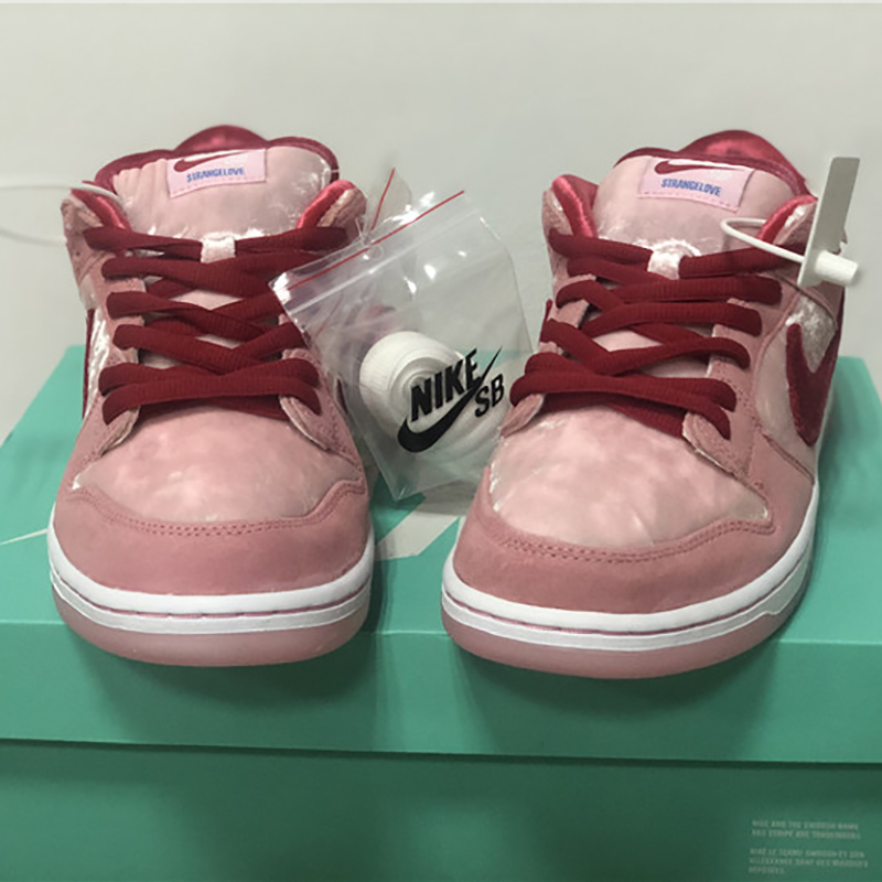 Strange Love X Nike SB Dunk Low  - DesignerGu