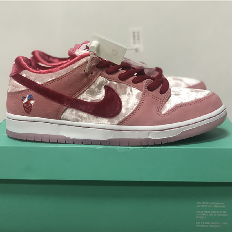 Strange Love X Nike SB Dunk Low  - DesignerGu