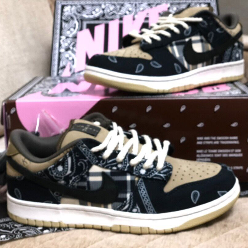 Travis Scott X Nike SB Dunk Low  - DesignerGu