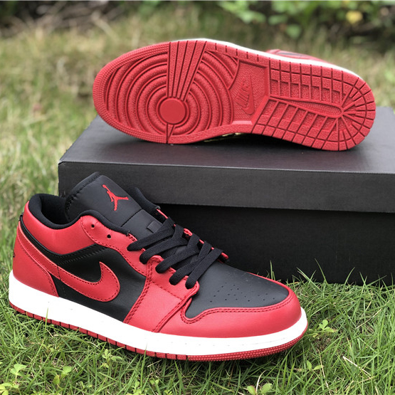 Air Jordan 1 Low 