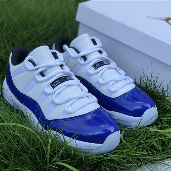 Jordan AJ11 Low WMNS 