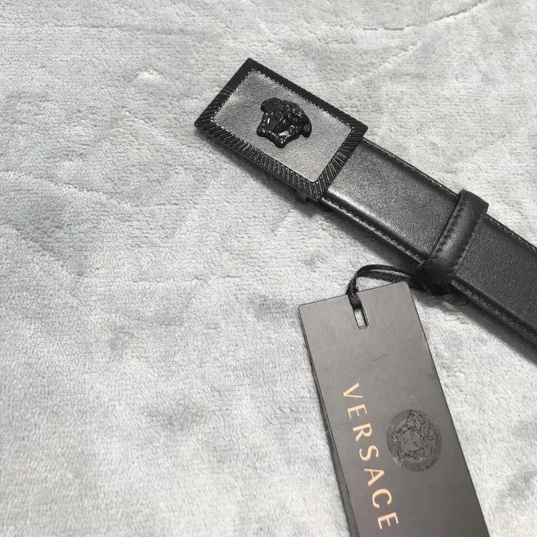 Versace Medusa Head Leather Belt - DesignerGu