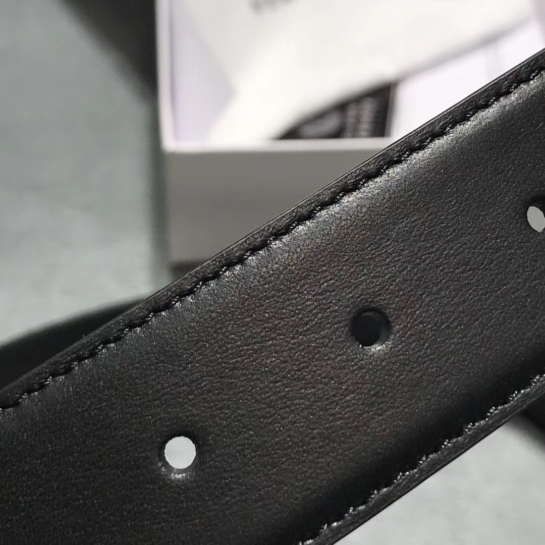 Versace Leather Belt - DesignerGu