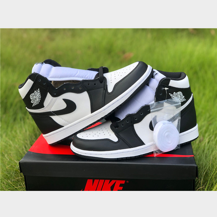 Jordan AJ1 High OG WMNS “Panda” - DesignerGu