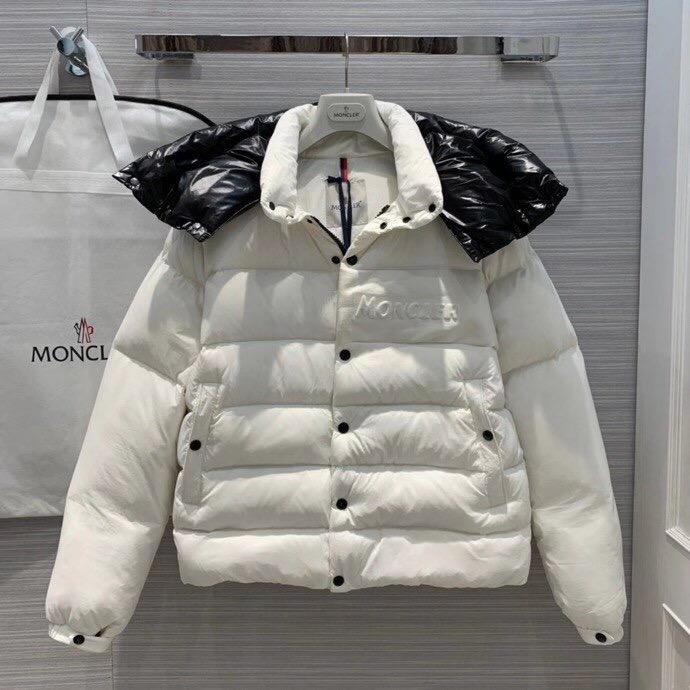 Moncler Aubrac Padded Jacket - DesignerGu
