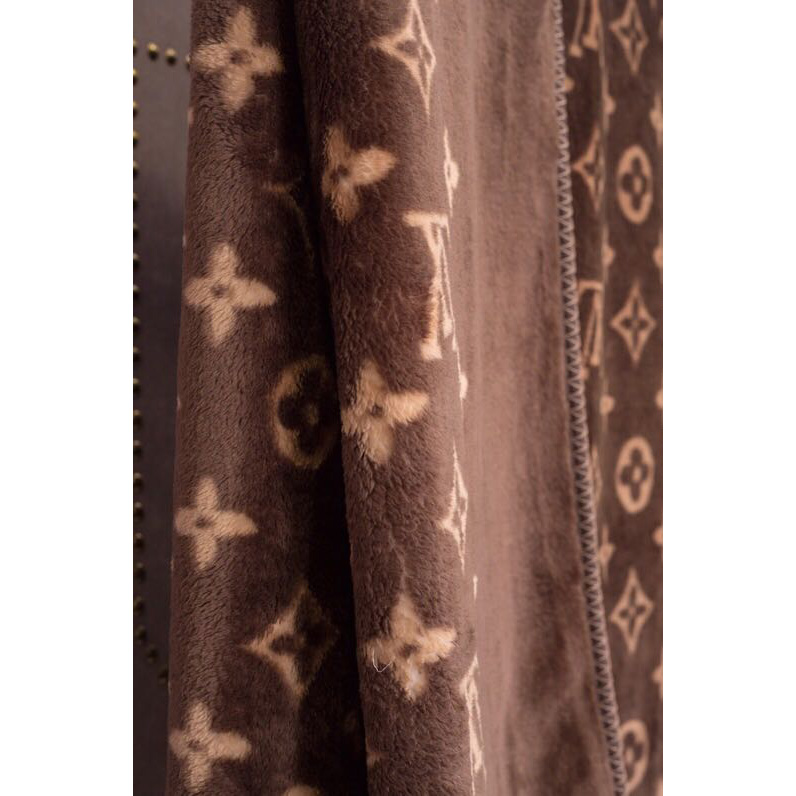 Louis Vuitton Neo Monogram Blanket - DesignerGu