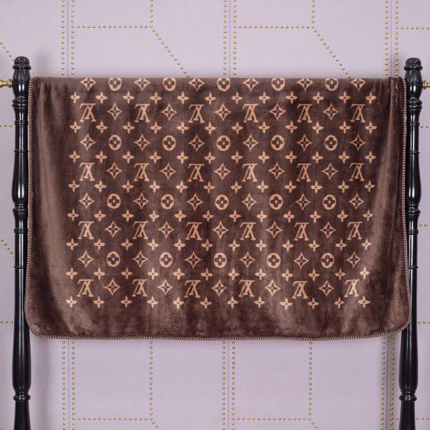 Louis Vuitton Neo Monogram Blanket - DesignerGu