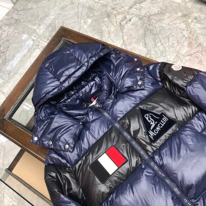 Moncler Logo Patch Padded Jacket - DesignerGu