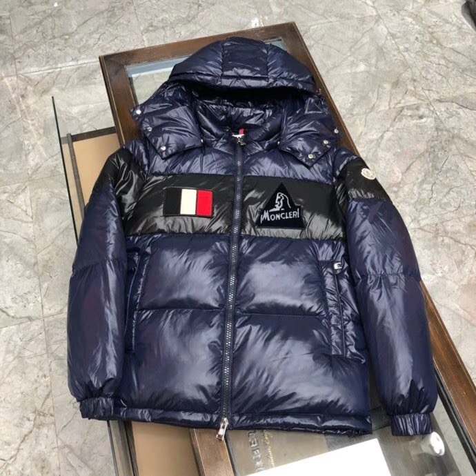 Moncler Logo Patch Padded Jacket - DesignerGu