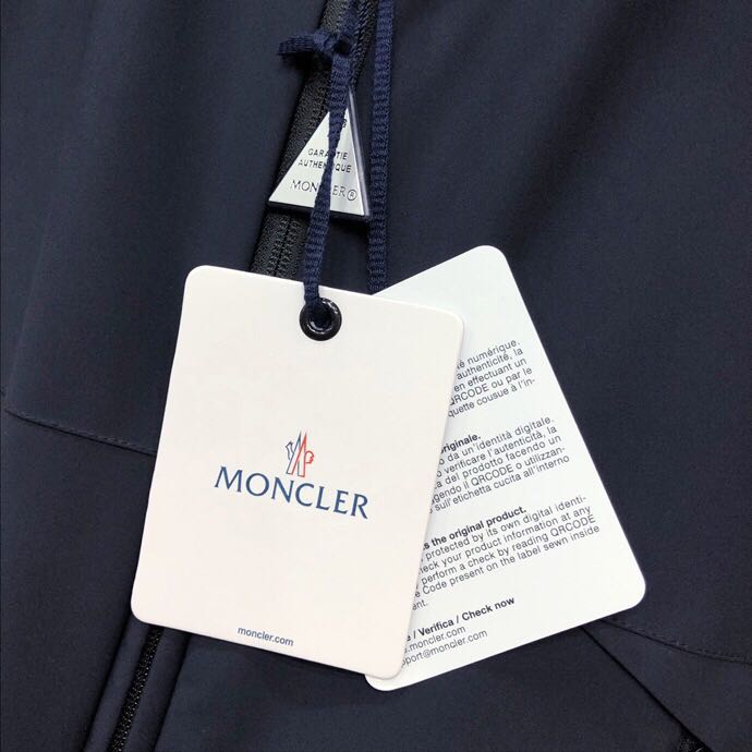 Moncler Hooded Lightweight Down Jacket - DesignerGu