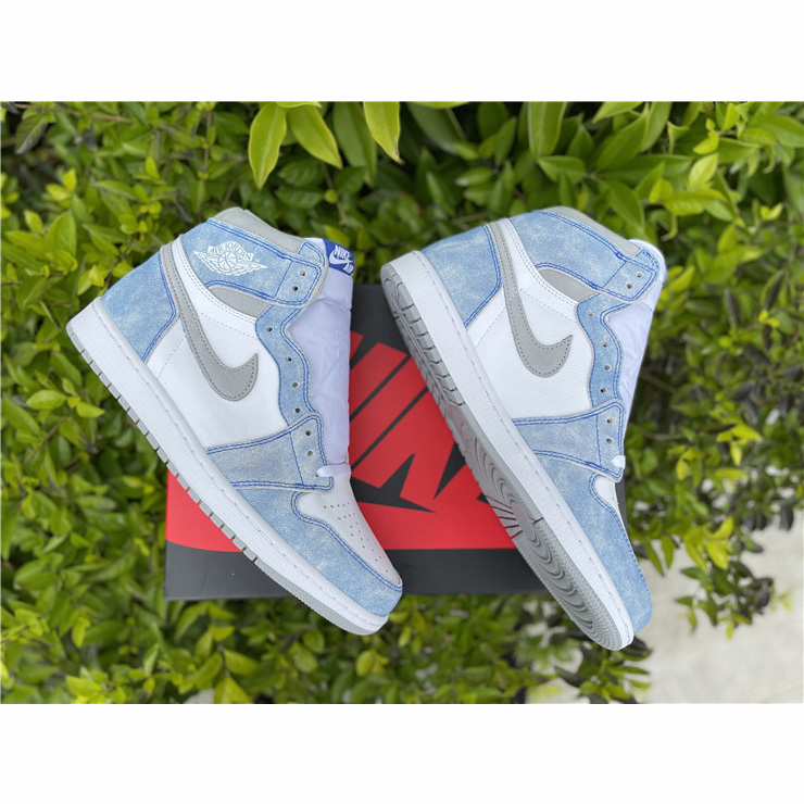 Jordan Air 1 High OG “Hyper Royal” 555088-402 - DesignerGu