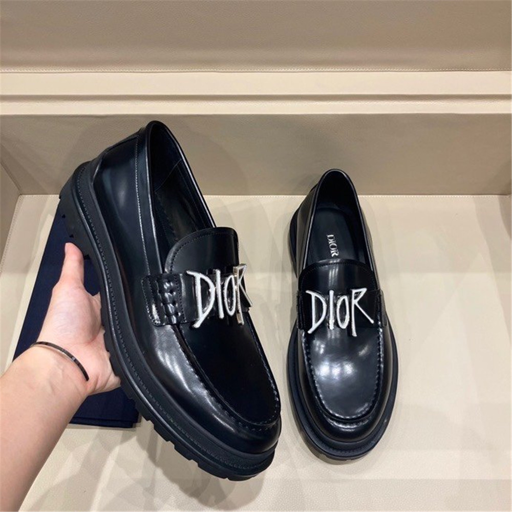 Dior Leather Sneaker - DesignerGu