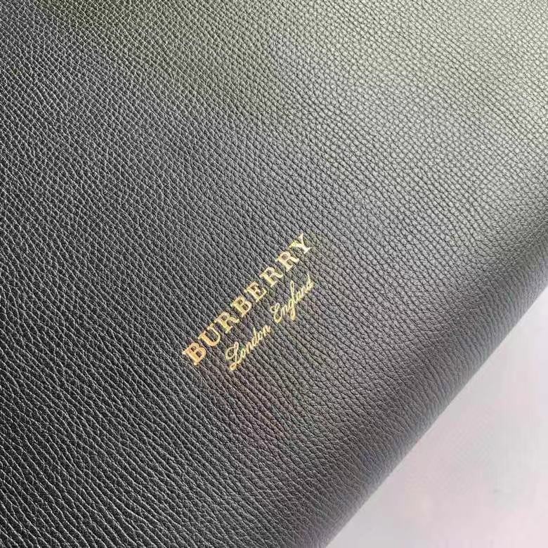 Burberry Shoulder Bag - DesignerGu