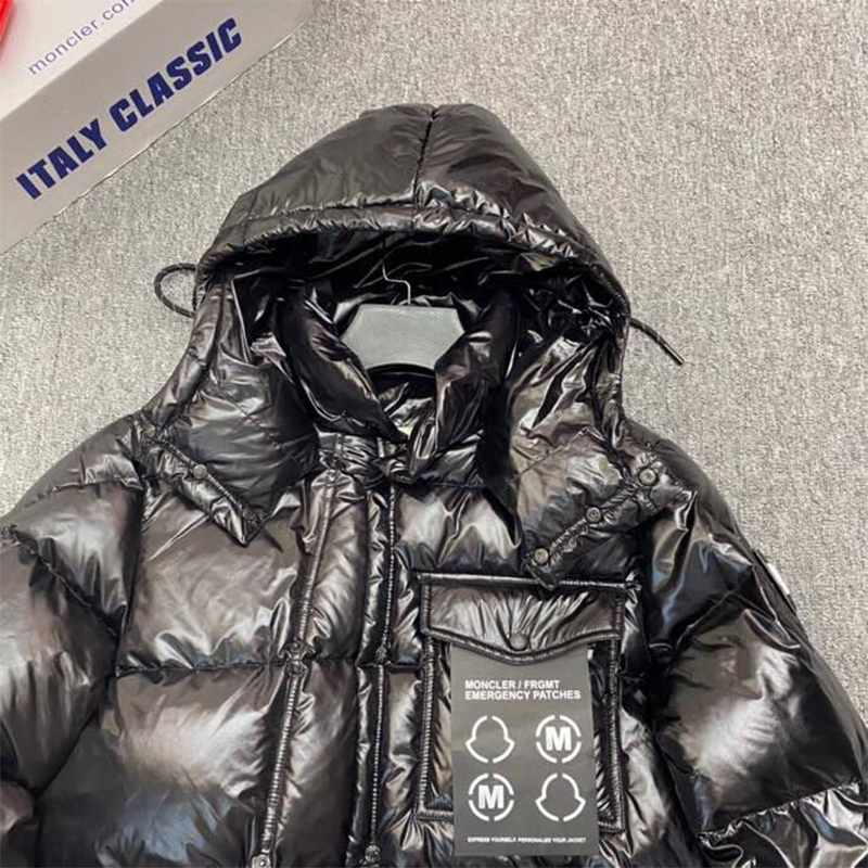 Moncler Anthemyx Short Down Jacket In Black - DesignerGu