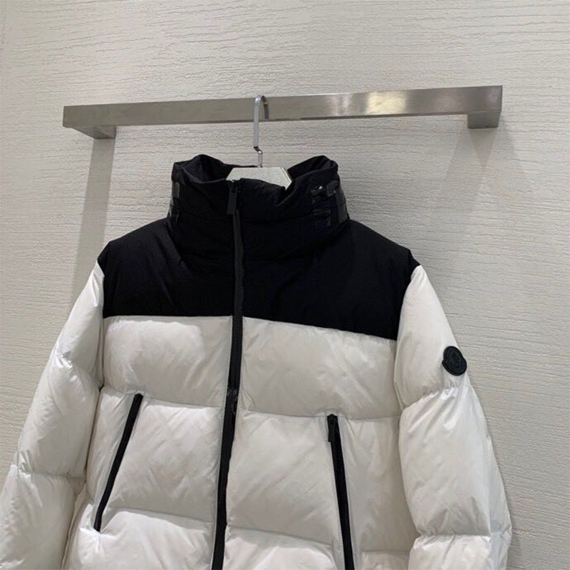 Moncler Jasione Short Down Jacket In White - DesignerGu