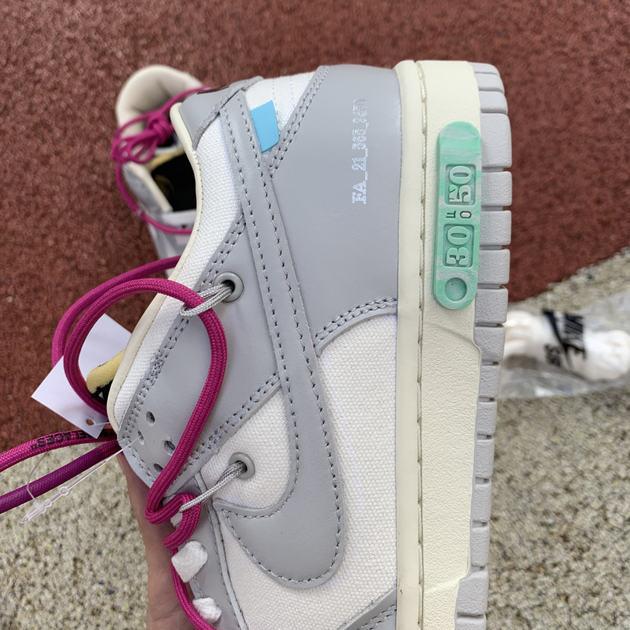 Nike X Off-White Dunk Low Lot 30 