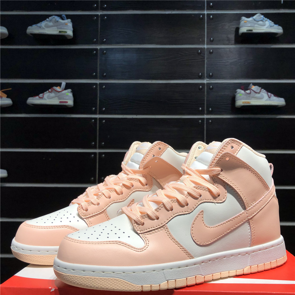 Nike Wmns SB Dunk HighCrimson Tint Sneaker - DesignerGu