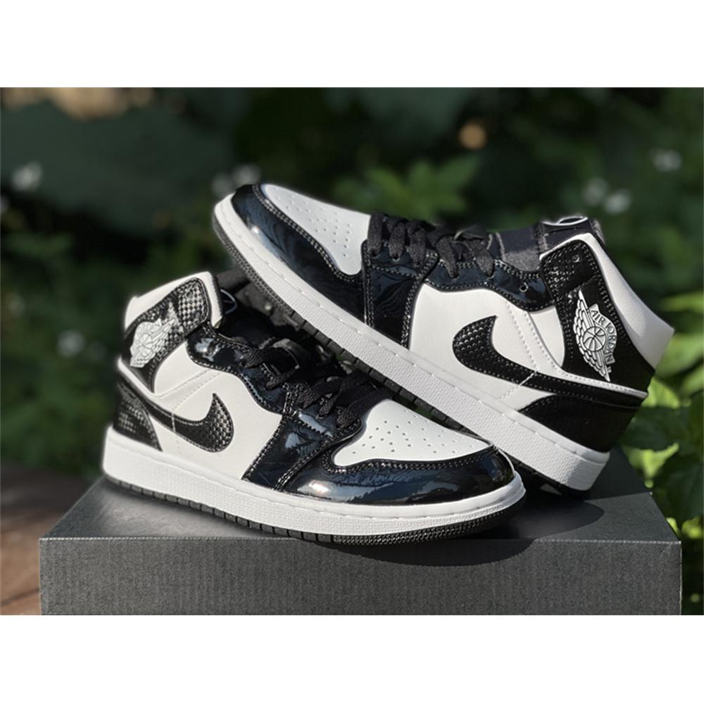 Jordan AJ 1 Mid Oreo Sneakers - DesignerGu