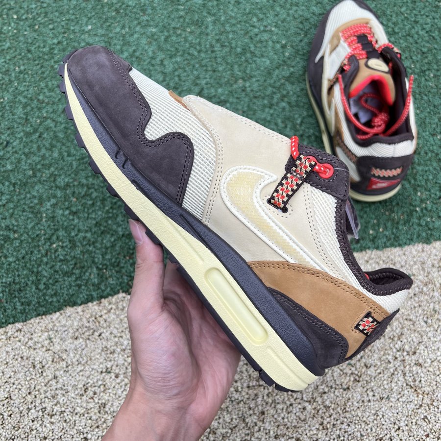 Nike Travis Scott X Max1 - DesignerGu