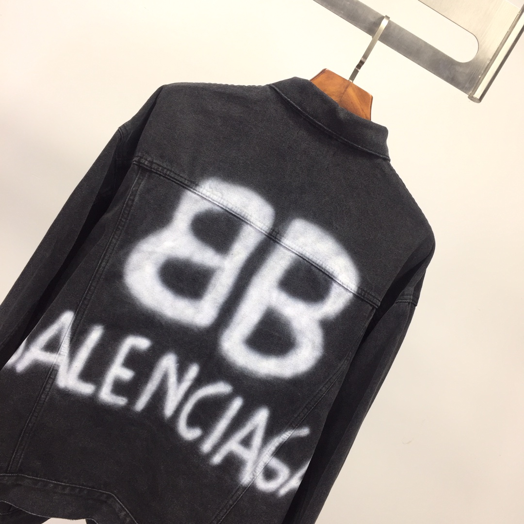  Balenciaga Spray Paint Logo Denim Jacket - DesignerGu