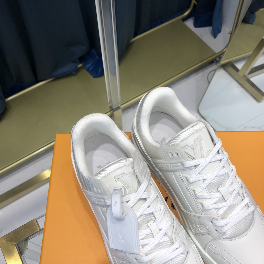 Louis Vuitton Trainer Sneaker(Upon UK Size) - DesignerGu