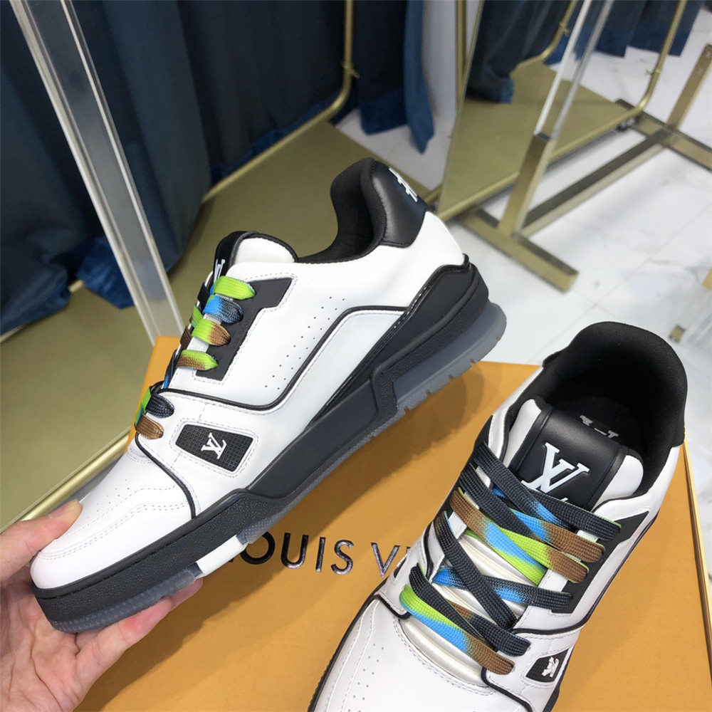 Louis Vuitton Trainer Sneaker - DesignerGu