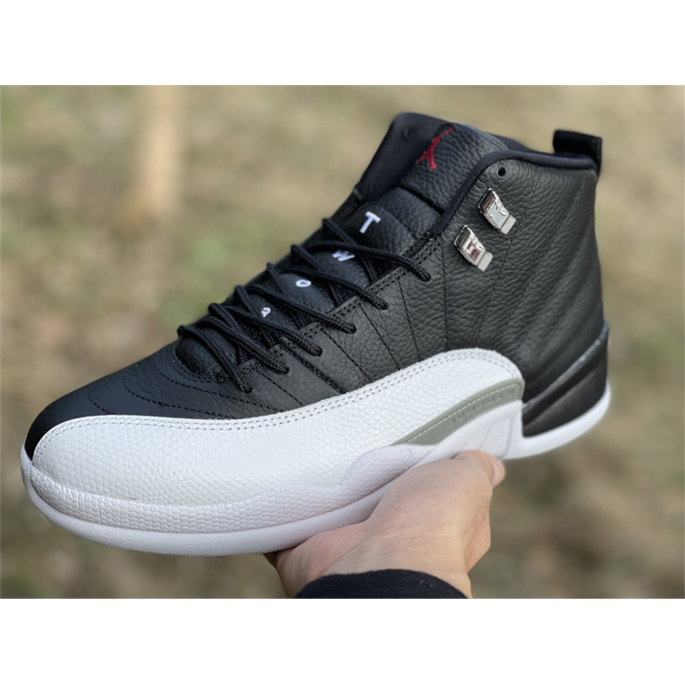 Air Jordan 12 